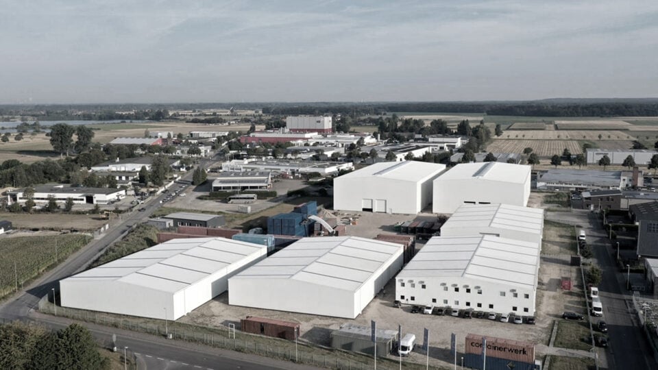 Luftaufnahme des Containerwerk-Werksgeländes in Wassenberg
