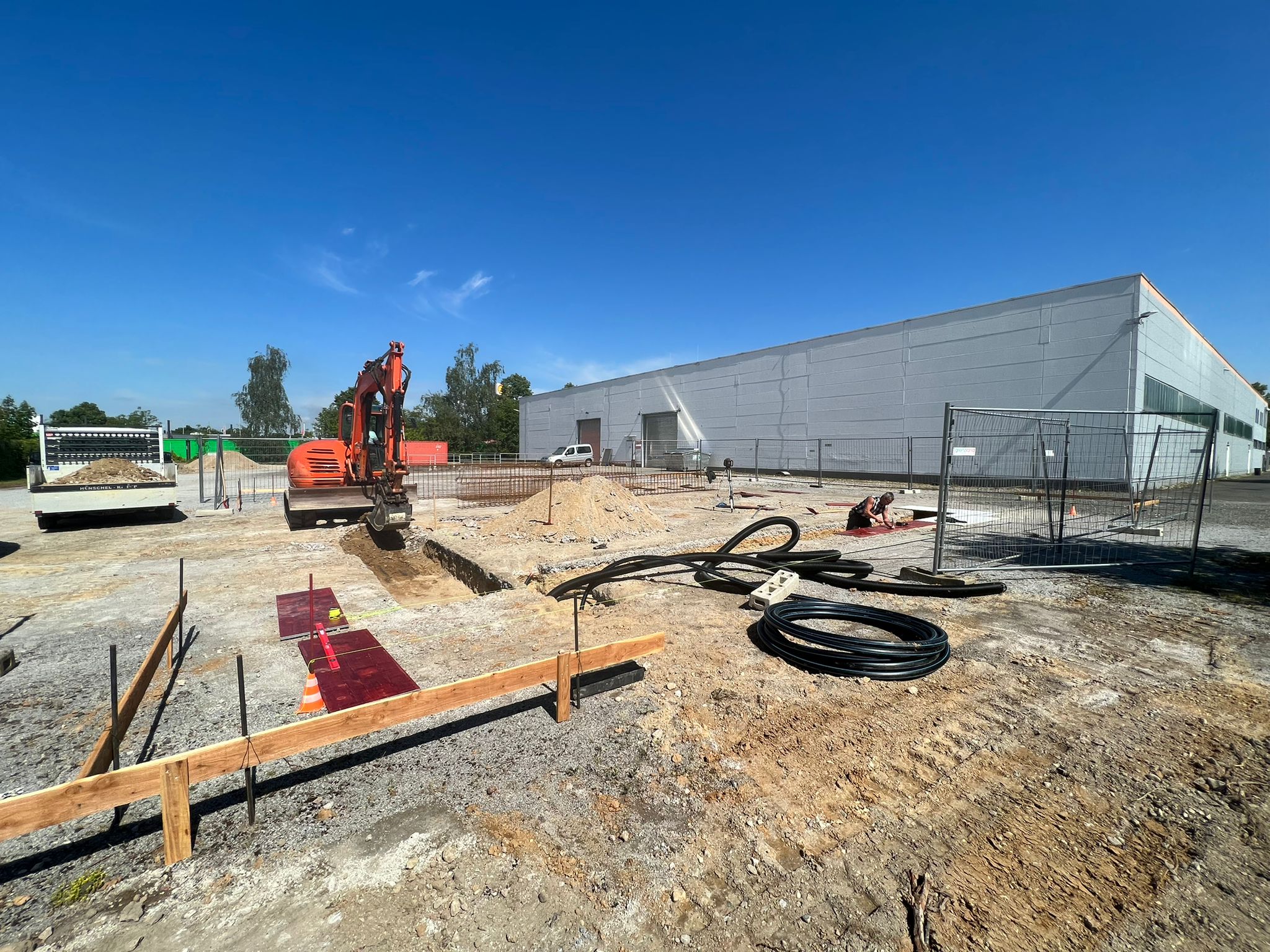 PHOTO-2022-05-31-11-00-53